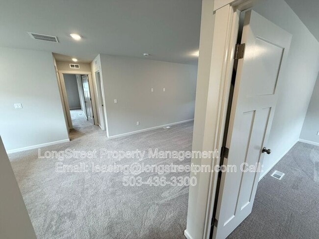 Building Photo - 5954 Henshaw St SE
