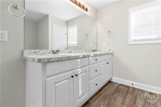 Building Photo - 2164 Savannah Dr