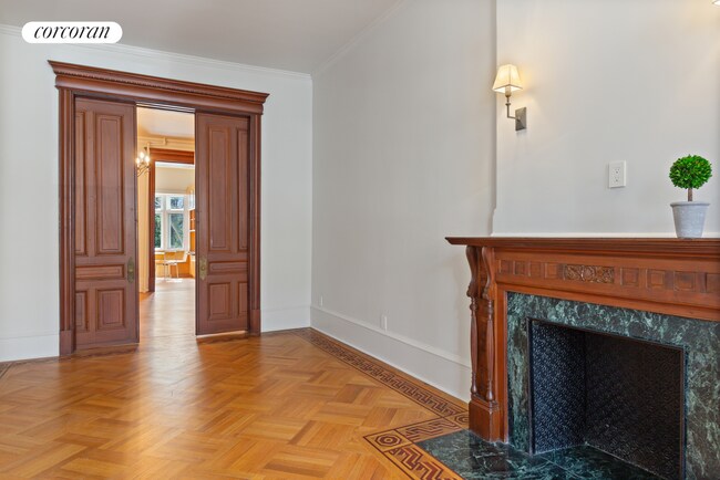 Building Photo - 408 4th St
