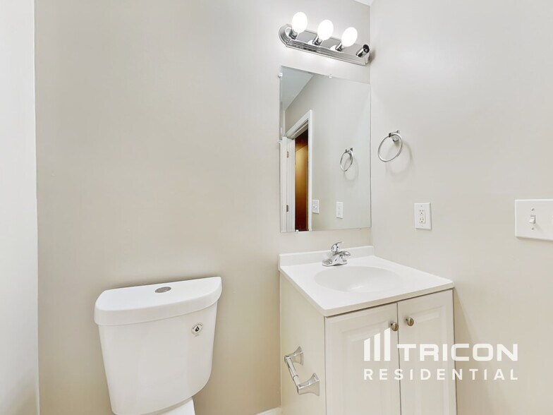 Building Photo - 3100 Wrenwood Ct