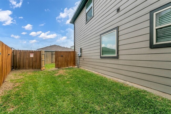 Building Photo - 5338 CJ Walker Ln