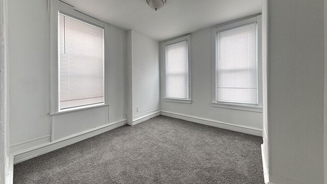 Building Photo - Classic Philly Charm: Updated 3-Bed Rowhome