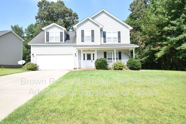 Building Photo - 165 Pender Rd
