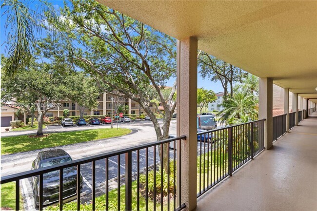 Building Photo - 1100 SW 128th Terrace