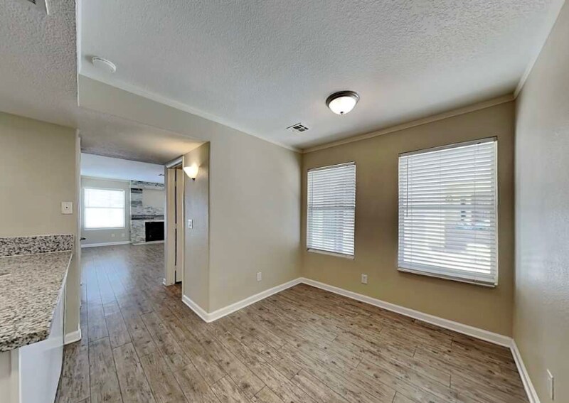 Building Photo - 1402 Pacific Terrace Dr