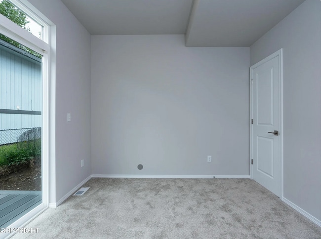 Building Photo - Beautifully designed condo!