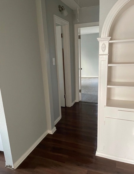 Building Photo - 210 W Willingham St