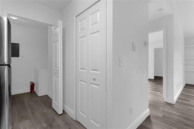 Building Photo - 7618 Pissarro Dr