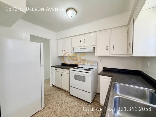 Building Photo - 1590 S Deleon Ave