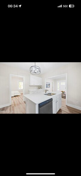 Building Photo - 1526 Taylor Ave