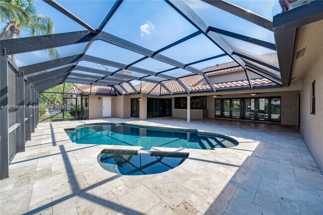 Building Photo - 1180 Manor Ct