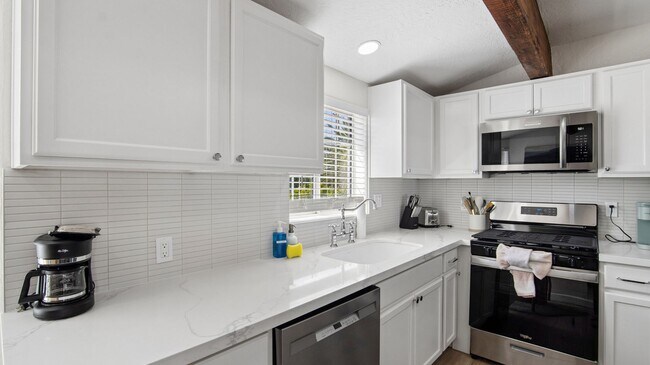 Building Photo - 2929 N 55th Pl