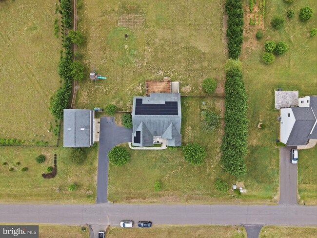 Building Photo - 320 Timber Mill Ln