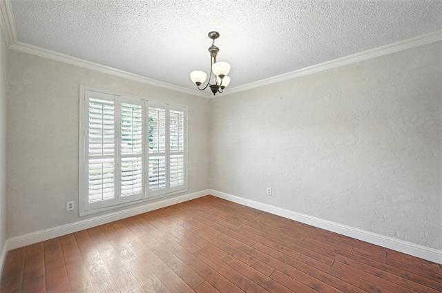 Building Photo - 2857 Hurstview Dr