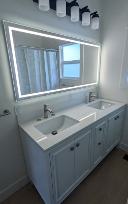 Building Photo - 616 Newtown St