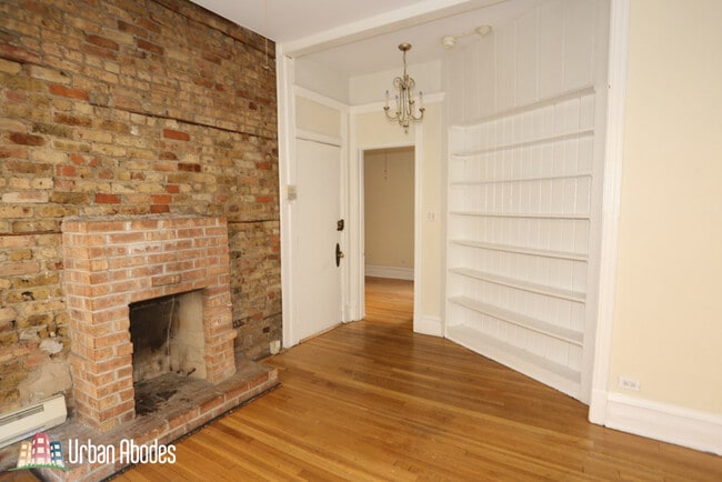 Building Photo - 1220 N Dearborn St