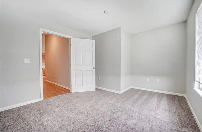 Building Photo - 3044 Westminster Dr