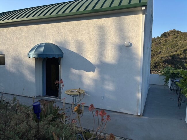 Building Photo - 1646 Jando Dr