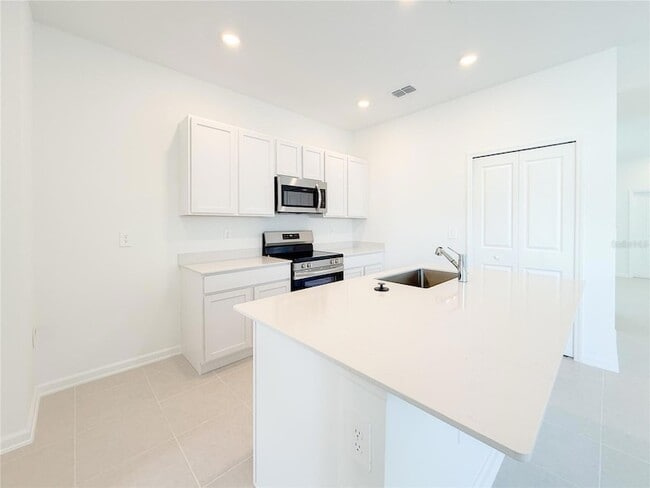 Building Photo - 1975 Stake Out Wy