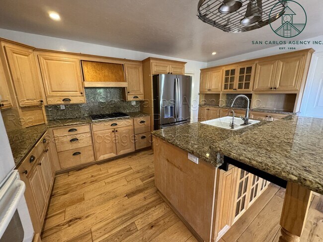 Building Photo - Spacious & Private Four Bedroom Carmel Val...