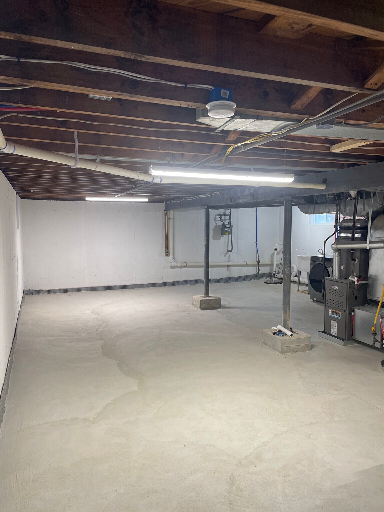 Building Photo - 2602 Linwood Rd