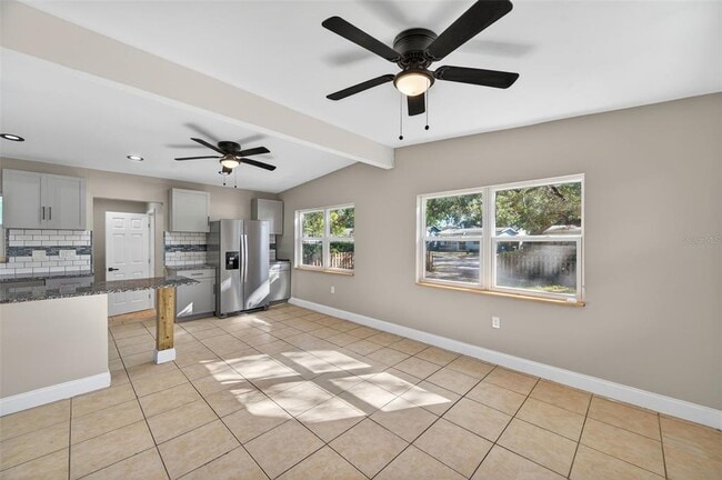 Building Photo - 2245 17th Ave S