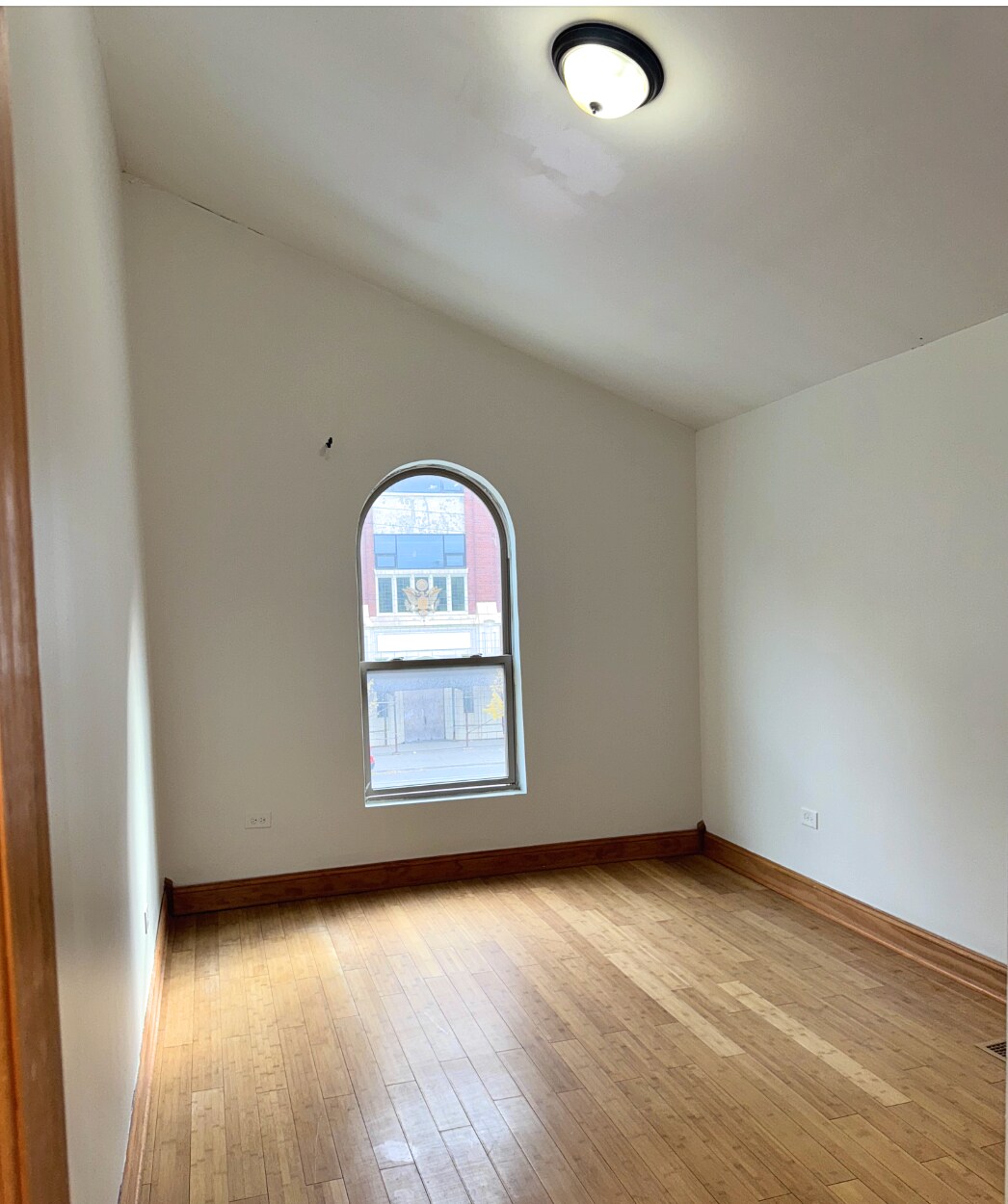 Building Photo - 1814 W Pershing Rd