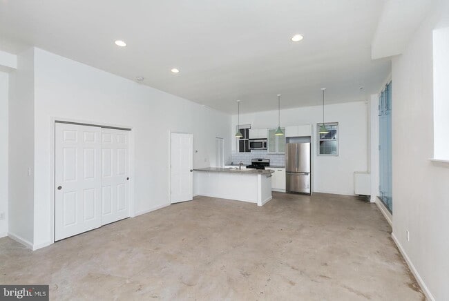 Building Photo - 307 Mosher St