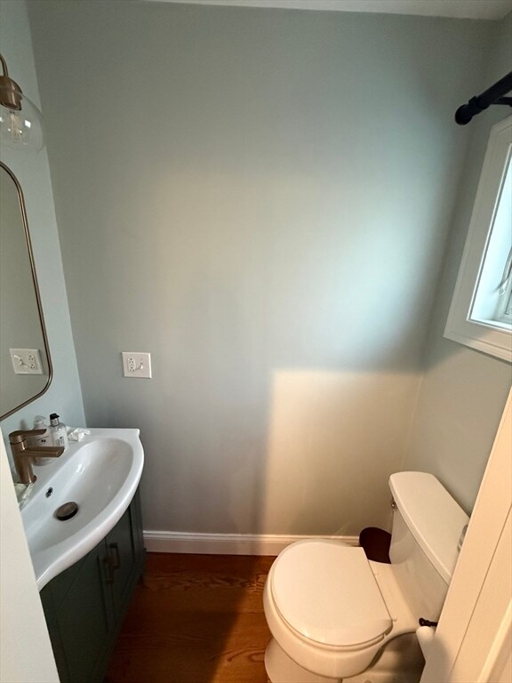 Building Photo - 394 W 2nd St