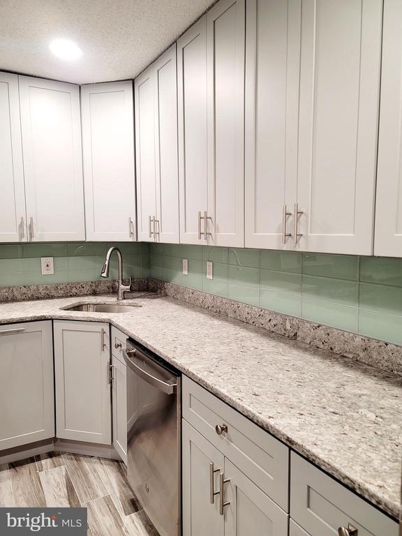 Building Photo - 219 Kempsey Dr