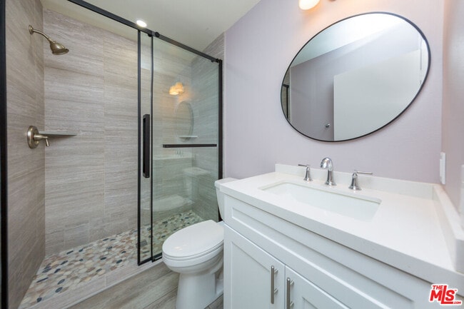 Building Photo - 1017 Via Colinas