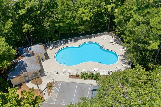 Building Photo - 200 Sandestin Ln