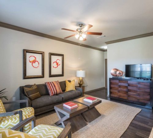Building Photo - Resort-Style Amenities & $99 App Fee Only!