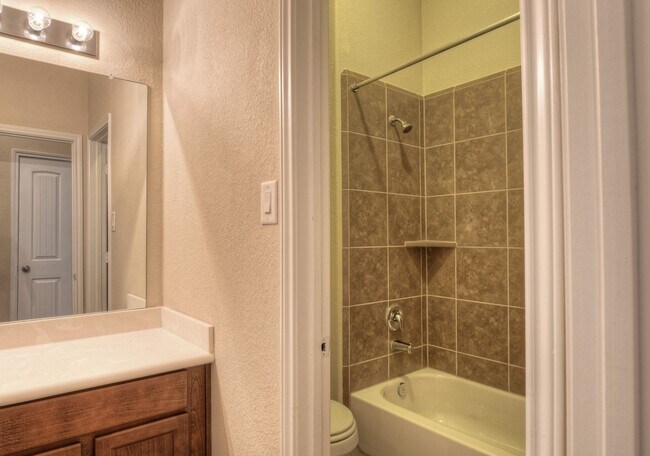 Building Photo - 21644 Lexor Dr