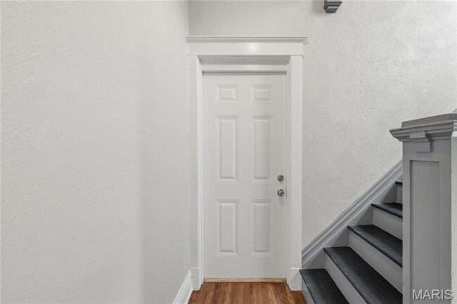 Building Photo - 4643 Evans Ave