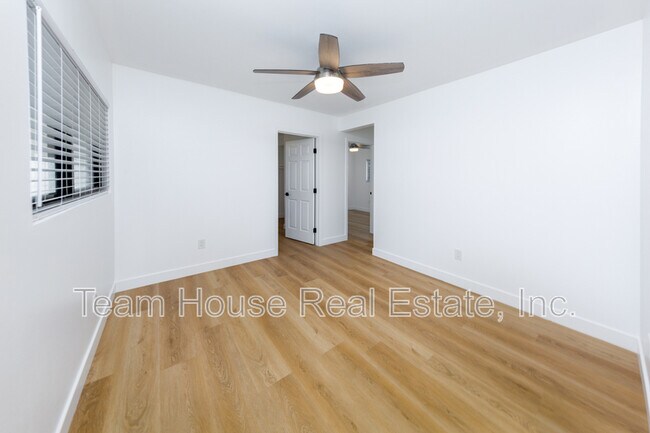 Building Photo - 27220 Seco Canyon Rd