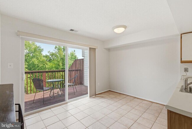 Building Photo - 18315 Leman Lake Dr