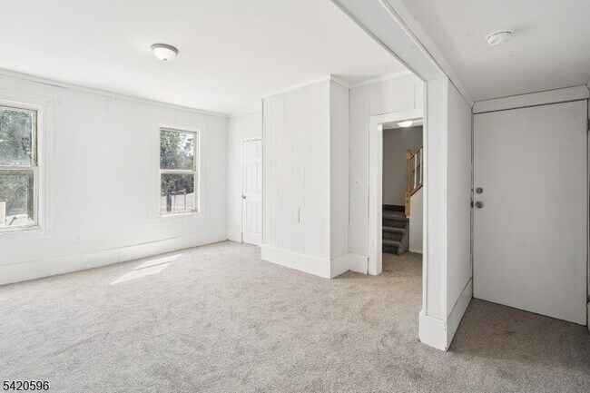 Building Photo - 904 2nd Ave