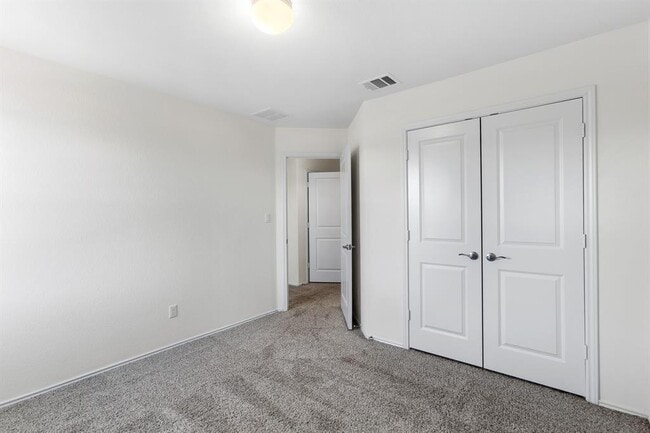 Building Photo - 189 Andross Ln