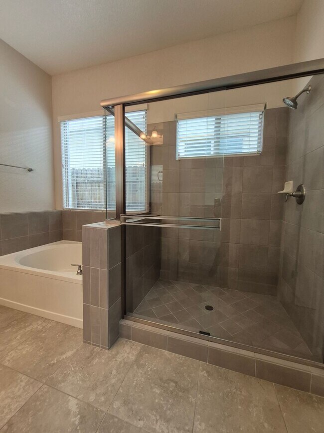 Building Photo - Now Leasing!! Gorgeous 3bd/2ba Single Story Home In Rocklin!