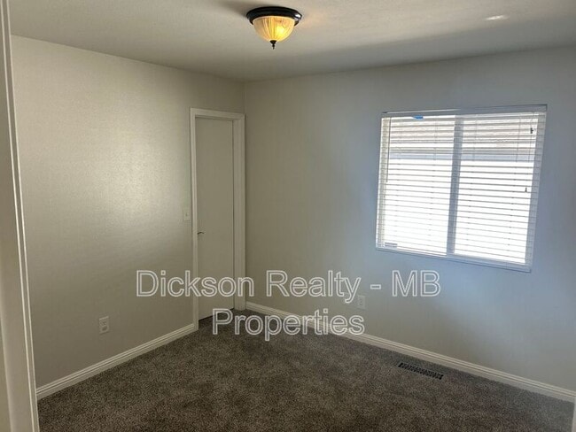 Building Photo - 7760 Key Largo Dr