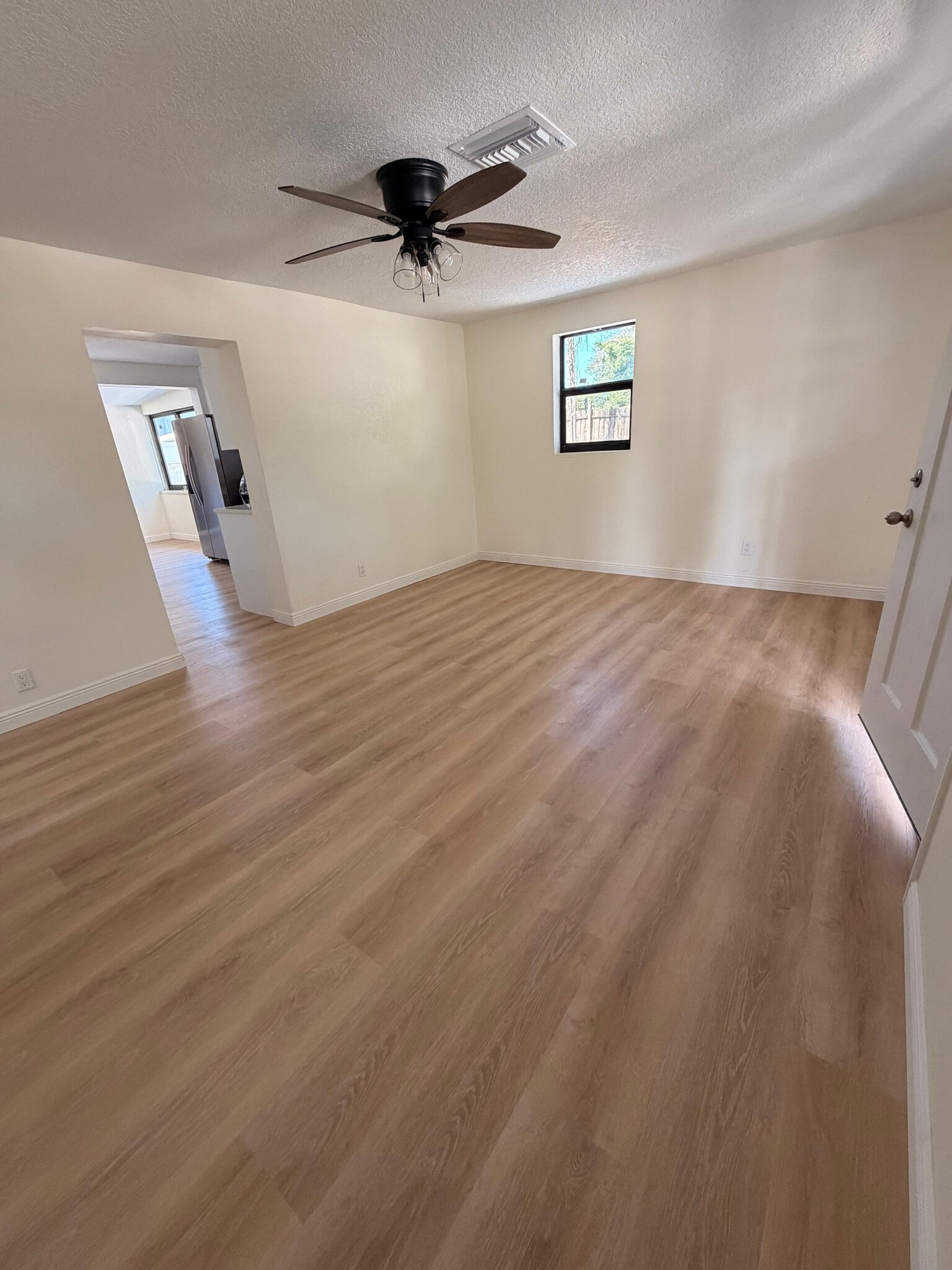 Building Photo - 2304 W Idlewild Ave