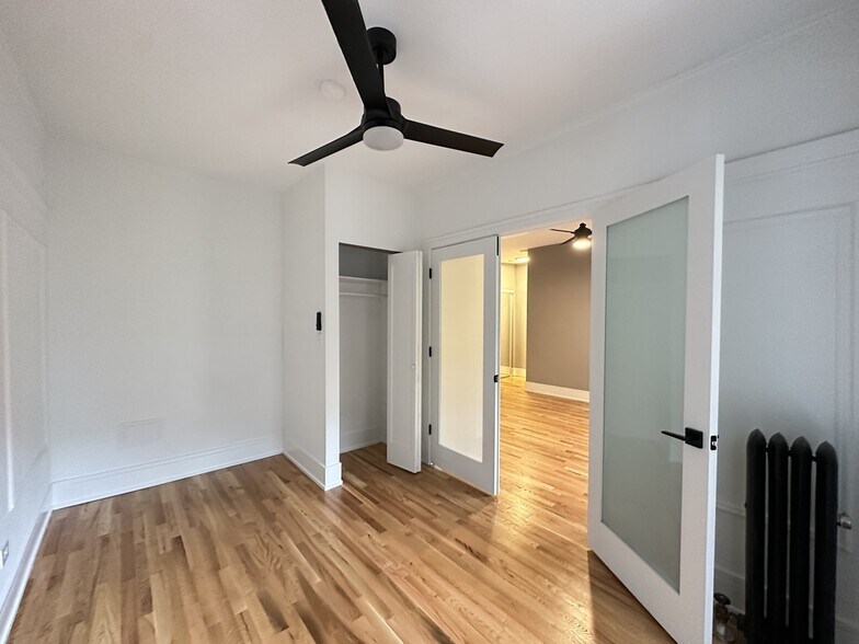 Building Photo - 639 W Cornelia Ave