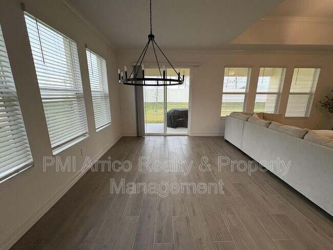 Building Photo - 11679 74th Cir E