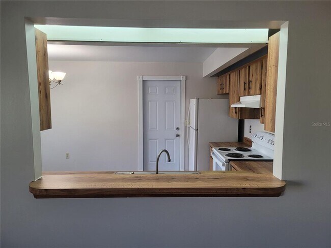 Building Photo - 4695 Pheasant Run Dr