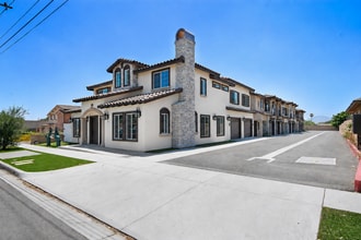 Building Photo - 16385 Valencia Ave