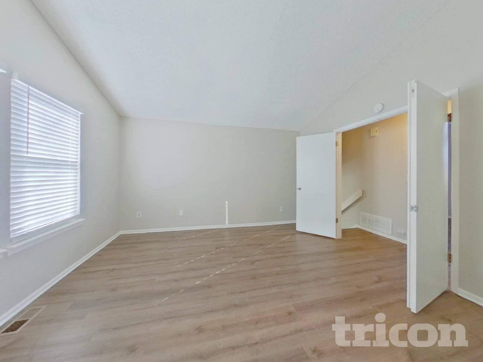 Building Photo - 4290 S Halifax Way