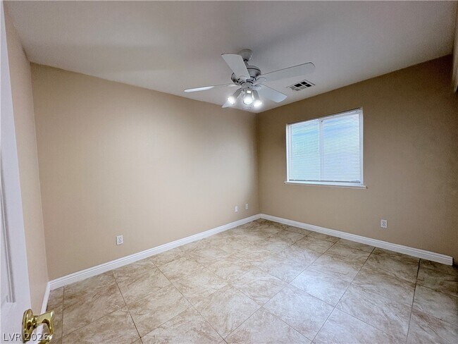 Building Photo - 6544 Timberview Ct