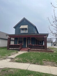 Building Photo - Charming, Move-In Ready Home with Room to Relax