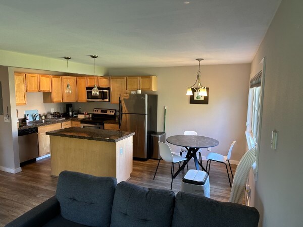 Building Photo - 1116 S 27th St